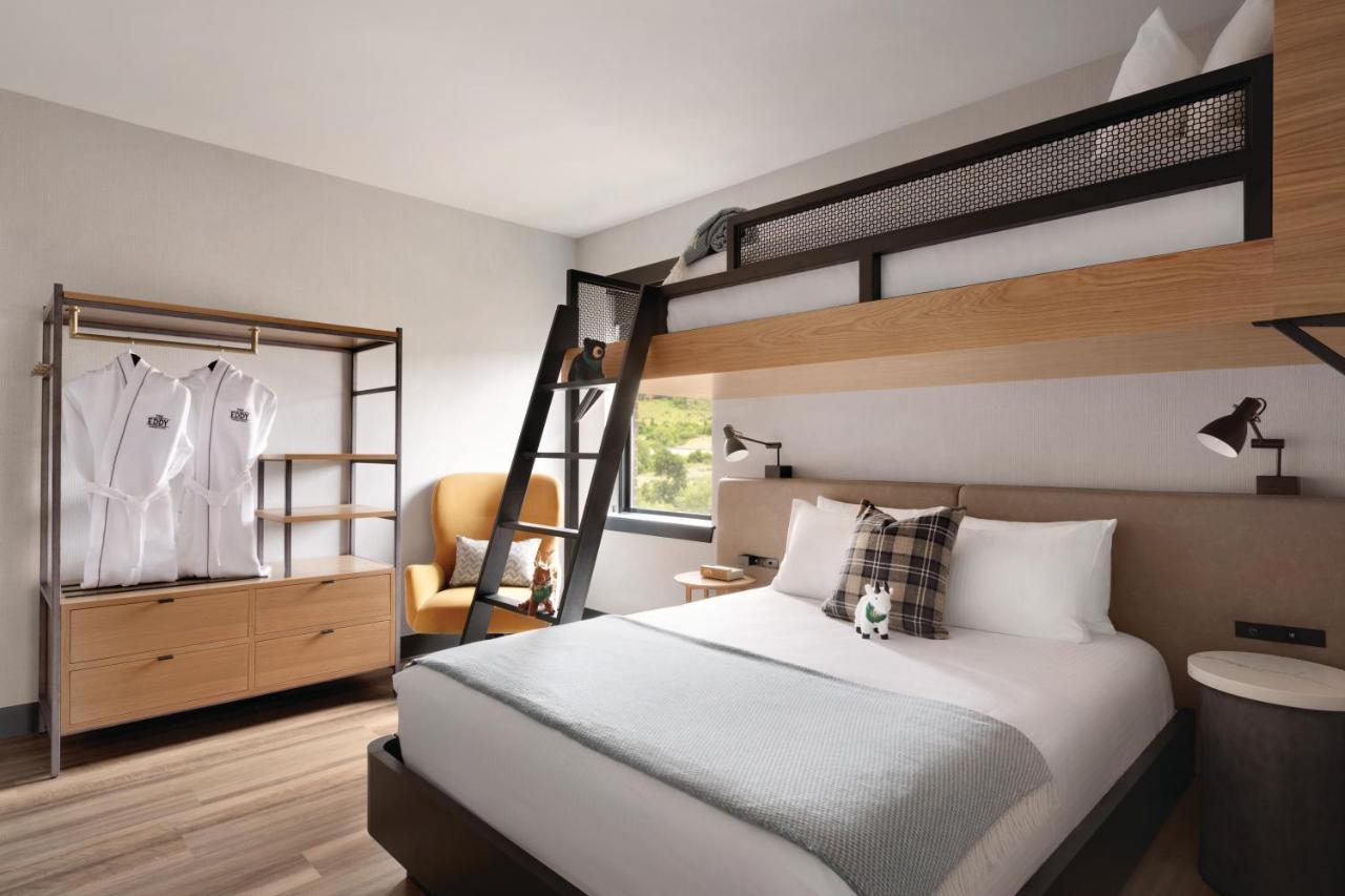 The Eddy Taproom & Hotel Golden Buitenkant foto